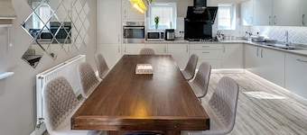 Sheffield Charming Detached 4bd Home