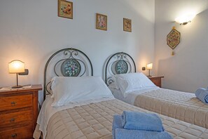 2 Schlafzimmer, Reisekinderbett, kostenloses WLAN