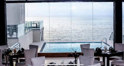 Cozy apartment with WiFi and AC with a spectacular view of the Ocean