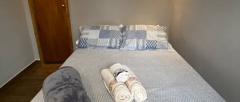 1 makuuhuone, silitysrauta/-lauta, vauvan matkasänky, ilmainen Wi-Fi