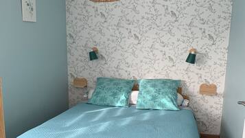 1 chambre, chambres insonorisées, fer et planche à repasser