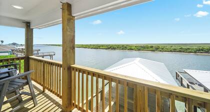 2250 Beach Road - Colorado River in Matagorda
