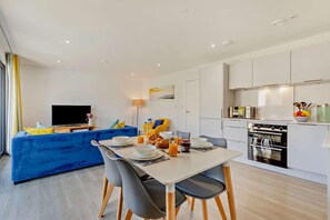 Dining - 2 Bed in Woolacombe (oc-s29613) (Woolacombe)