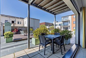 Outdoor dining - 2 Bed in Woolacombe (oc-s29613) (Woolacombe)