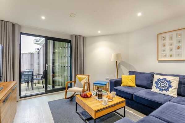 TV - 2 Bed in Woolacombe (oc-c29617) (Woolacombe)