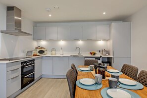 Fridge, microwave, oven, dishwasher