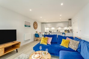 TV - 2 Bed in Woolacombe (oc-c29614) (Woolacombe)