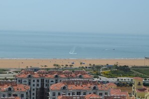 Unclassified image, 5 of 44, button - Qingdao Jinshatan Romantic Apartment (Qingdao)