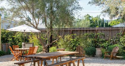 Magnolia residence, located downtown between the Union Hotel & Bells restaurant.