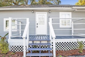 Exterior - Milton Rd-NAS-Corry Station-Beaches-Downtown (Pensacola)