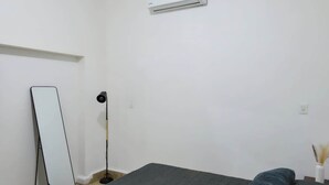 Unclassified image, 5 of 37, button - Ramon Corral 504-A, Col. Hidalgo (Monterrey)