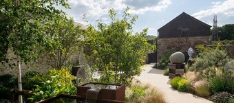 The Atelier Apartment - an apartment that sleeps 4 guests in 2 bedrooms