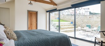 The Sea Room -  a house that sleeps 2 guests  in 1 bedroom