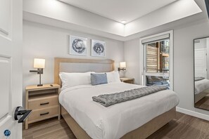 1 chambre, fer et planche à repasser, accès Internet, draps fournis