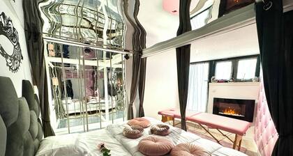 Caporizon-Love House-Une maison entiere dédiée aux plaisirs de l'amour