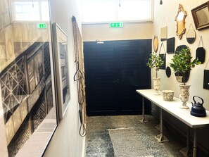 Exterior - Phaedrus Living: Hoopoe Residencies 202 (Nicosia)