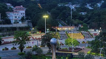 Vue depuis lâhĂ©bergement