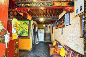 Unclassified image, 4 of 36, button - Shambhala Palace Hotel (Lhasa)