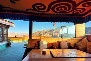 Unclassified image, 5 of 36, button - Shambhala Palace Hotel (Lhasa)