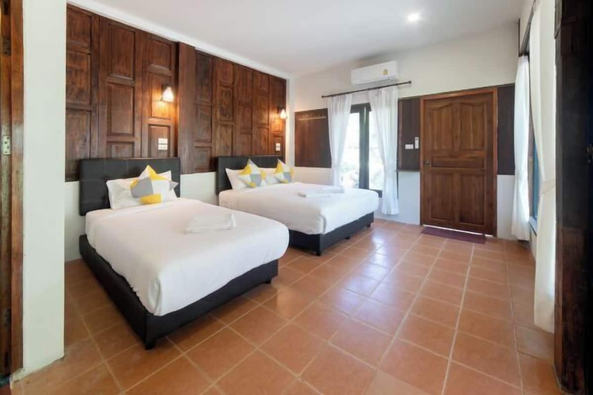 Cots/infant beds