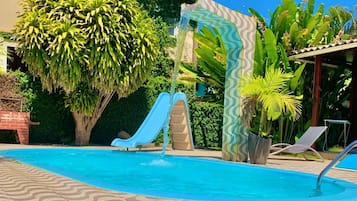 Kolam renang terbuka