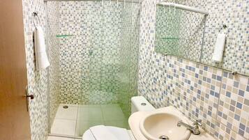 Dreibettzimmer | Badezimmer