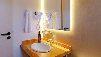 Deluxe-lejlighed - bjergudsigt | Badeværelse | Håndklæder, Sæbe, Shampoo, Toiletpapir