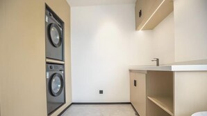 Sınıflandırılmamış resim, 87 üzerinden 5, düğme