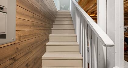 Peach Place at Lakeside