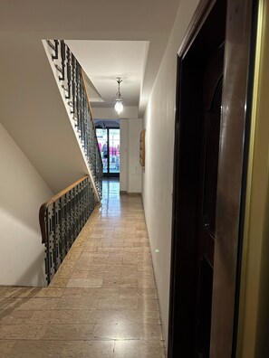 Interior - GP Old Bridge View (Firenze)