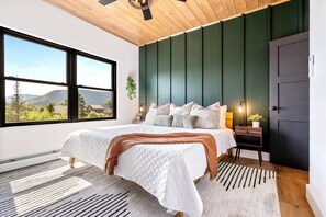 5 bedrooms, iron/ironing board, travel crib, WiFi