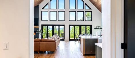 Smart-tv en een open haard