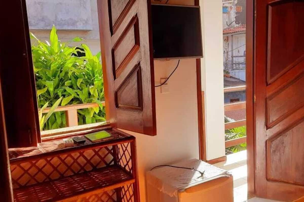 高级房 | 免费 WiFi、床单