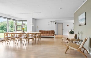 Interior - Lovely home in Grindsted with lake view (Grindsted)