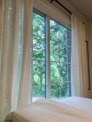 3 chambres, fer et planche à repasser, Wi-Fi, draps fournis