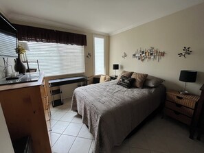 3 bedrooms, iron/ironing board, travel crib, free WiFi