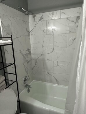 Towels, toilet paper - Cozy 4-bedroom house in enjoyable Lexington with WiFi, AC. Centrally located.  (Lexington)