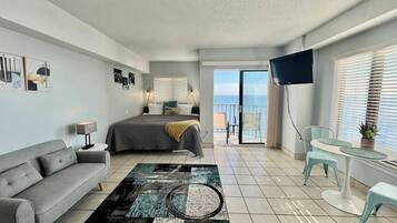 Strykjärn/strykbräda, wi-fi och sängkläder