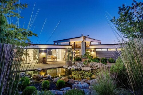 Dramatic Mountain-top Architectural Gem in Carmel Valley