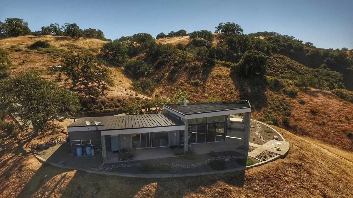 Photo 3 of Dramatic Mountain-top Architectural Gem in Carmel Valley