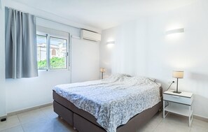 2 間睡房、可攜式嬰兒床、免費 Wi-Fi、床單