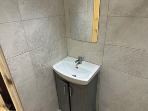Handdukar, tvål, schampo och toalettpapper