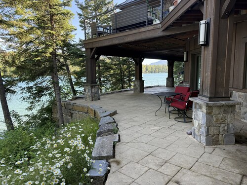1 BR Lakeview, 5 Mins to Glacier
