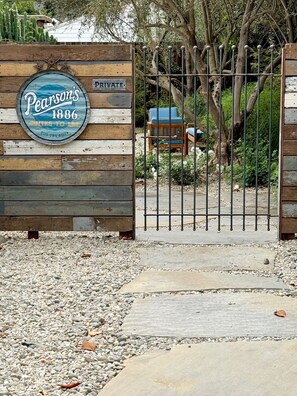 Enceinte de l’hébergement