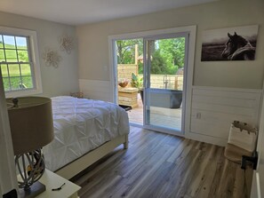 3 bedrooms, in-room safe, free WiFi, bed sheets