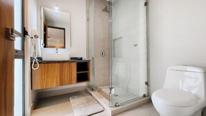 Towels, soap, toilet paper - Cozy 1-bedroom Studio with WiFi and fitness room in fabulous Puerto Vallarta (Puerto Vallarta)