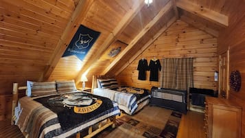 4 bedrooms, travel cot, free WiFi, bed sheets