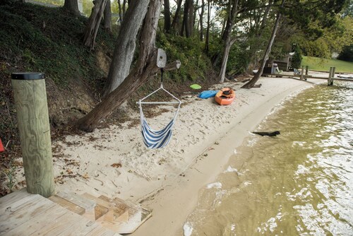 4BDRM River front house with Private Beach in Hollywood