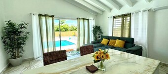 Sunset Island Sanctuary; sleeps 4!