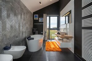 Shower, jetted tub, bidet - Villa Corolan (Istria - Poreč) (Poreč)